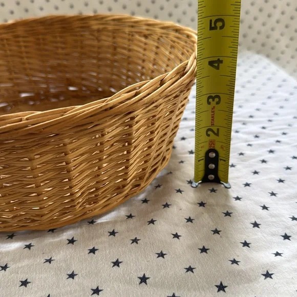 Vintage Round Wicker Fruit / Storage Woven Basket 11.5” Good Used Condition - Picture 6 of 17